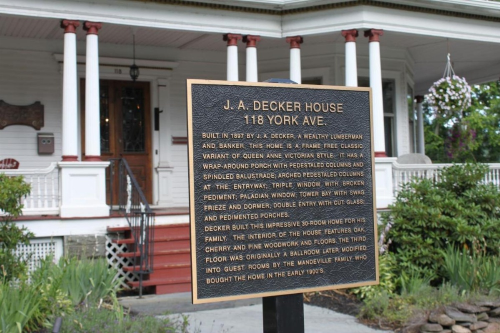 Victorian Charm Inn Image 19